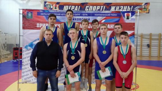 Первенство УрФО по вольной борьбе (22-24.09.17).jpg